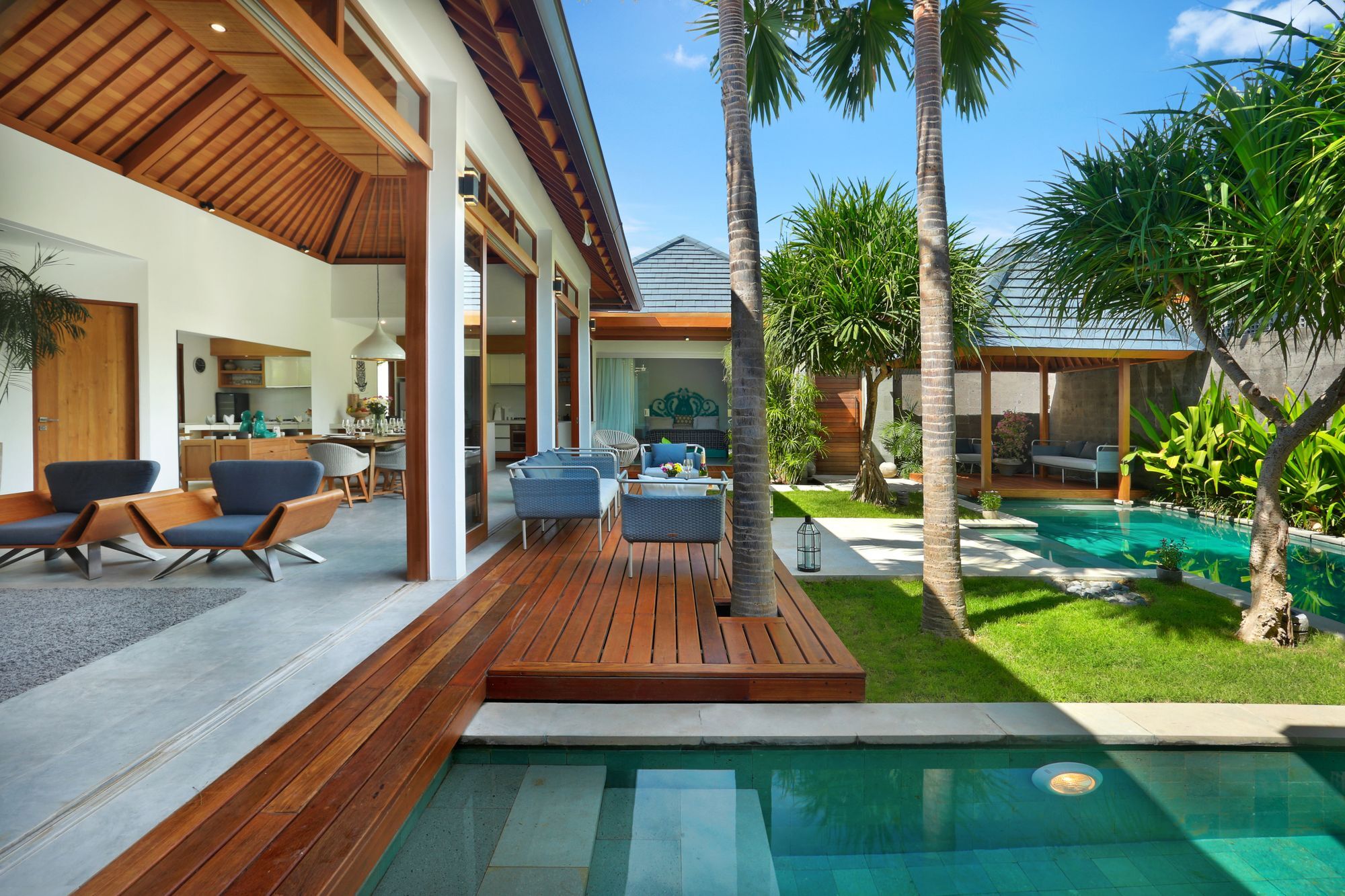 Villa Odyssey Семиньяк Экстерьер фото