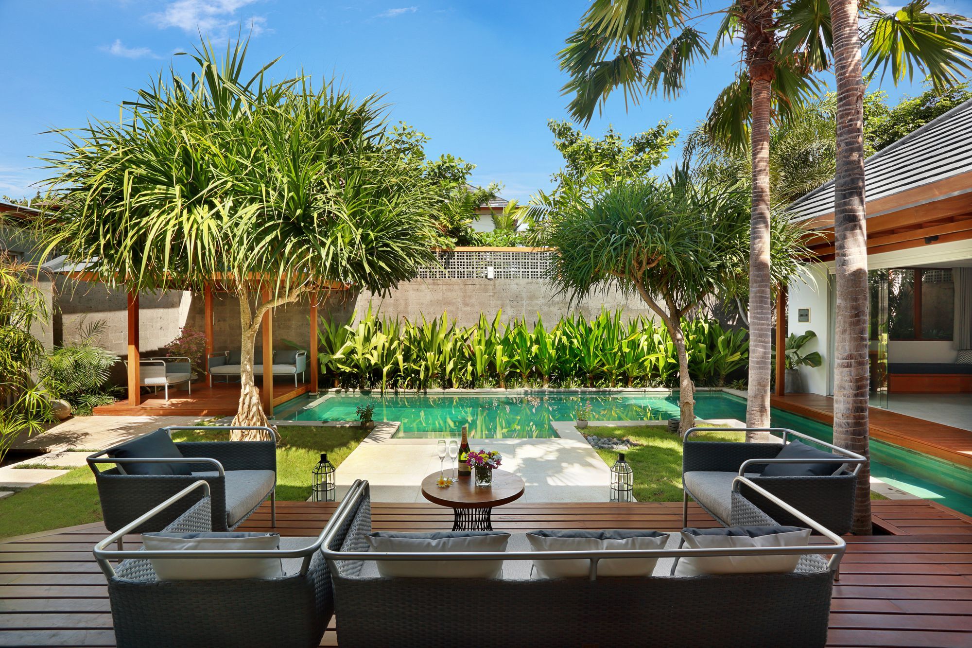 Villa Odyssey Семиньяк Экстерьер фото